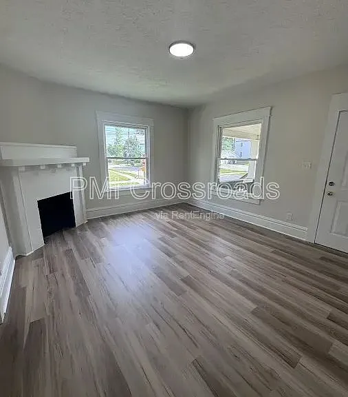 470 Sumner St #1 — Photo 14