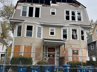 81 Fairview Ave, West Springfield, MA 01089