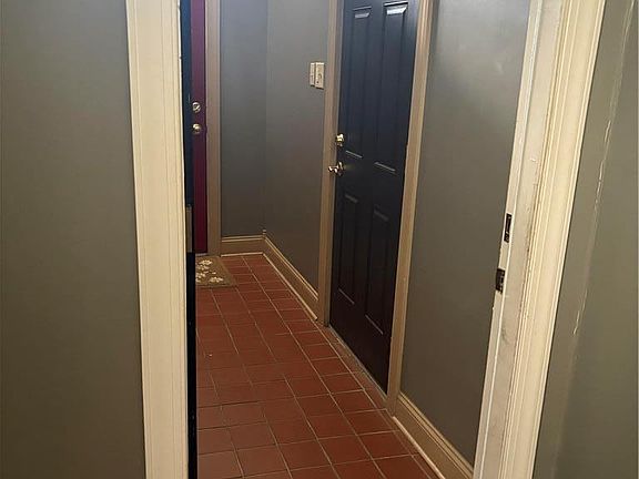 3rd image of 21 E North St #2