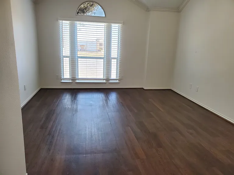6811 Independence Blvd — Photo 9