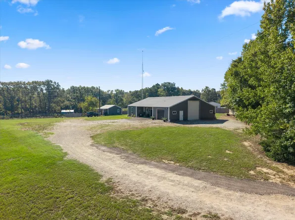5833 Fm 1652, Grand Saline, TX 75140