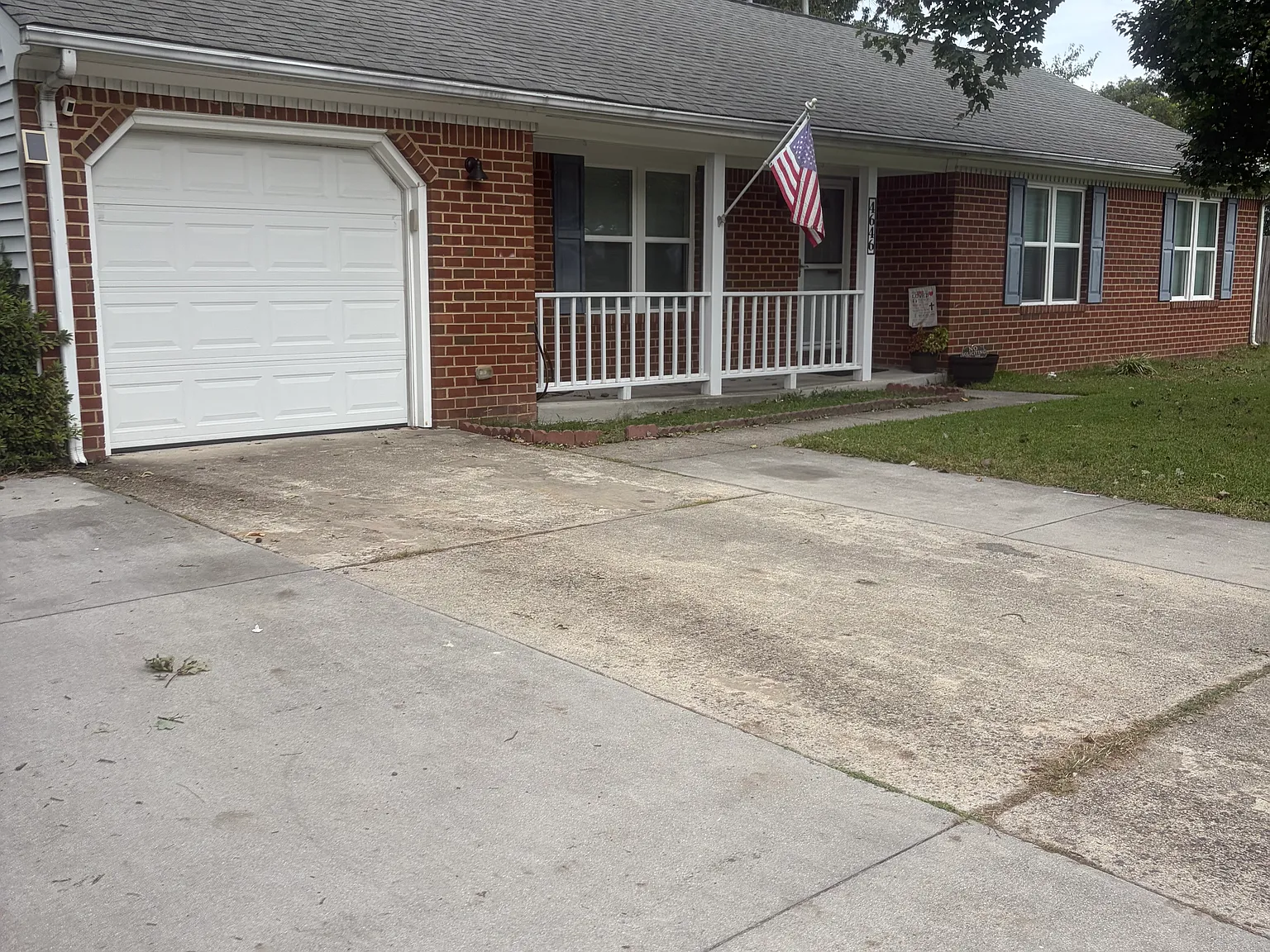 3 bed, 1288 sqft, $2,000 — Photo 2
