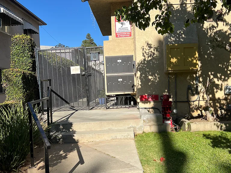 222 S Catalina Ave #9 — Photo 17