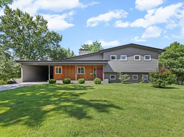 2002 Valley View Rd, Columbia, MO 65201