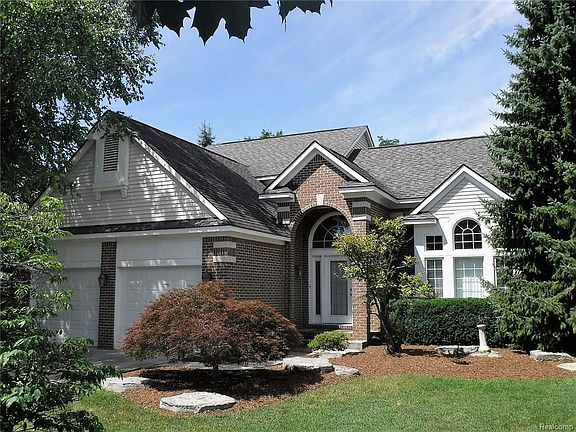 3rd image of 447 Pinecliff Ct