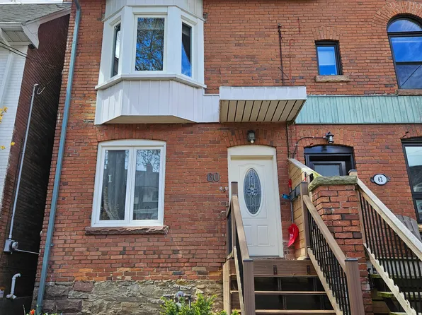60 Hamilton St #2, Toronto, ON M4M 2C8
