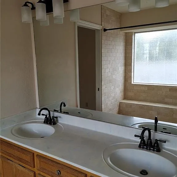 1603 Sylvia Ln — Photo 15
