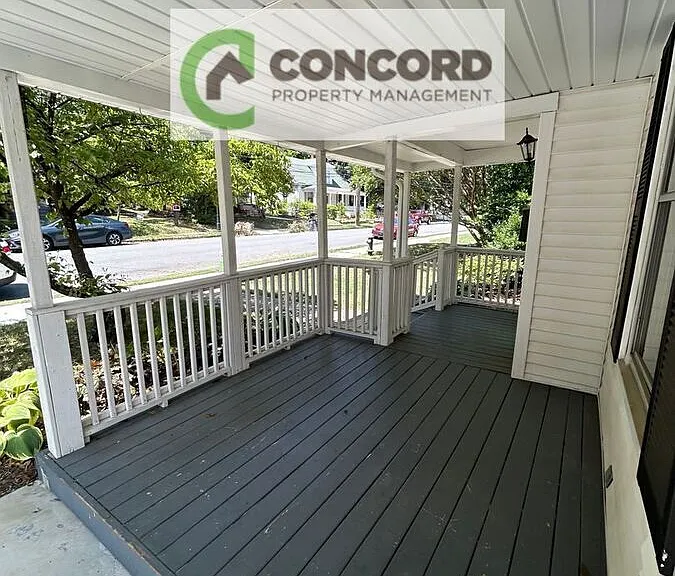 510 Park Ave — Photo 2