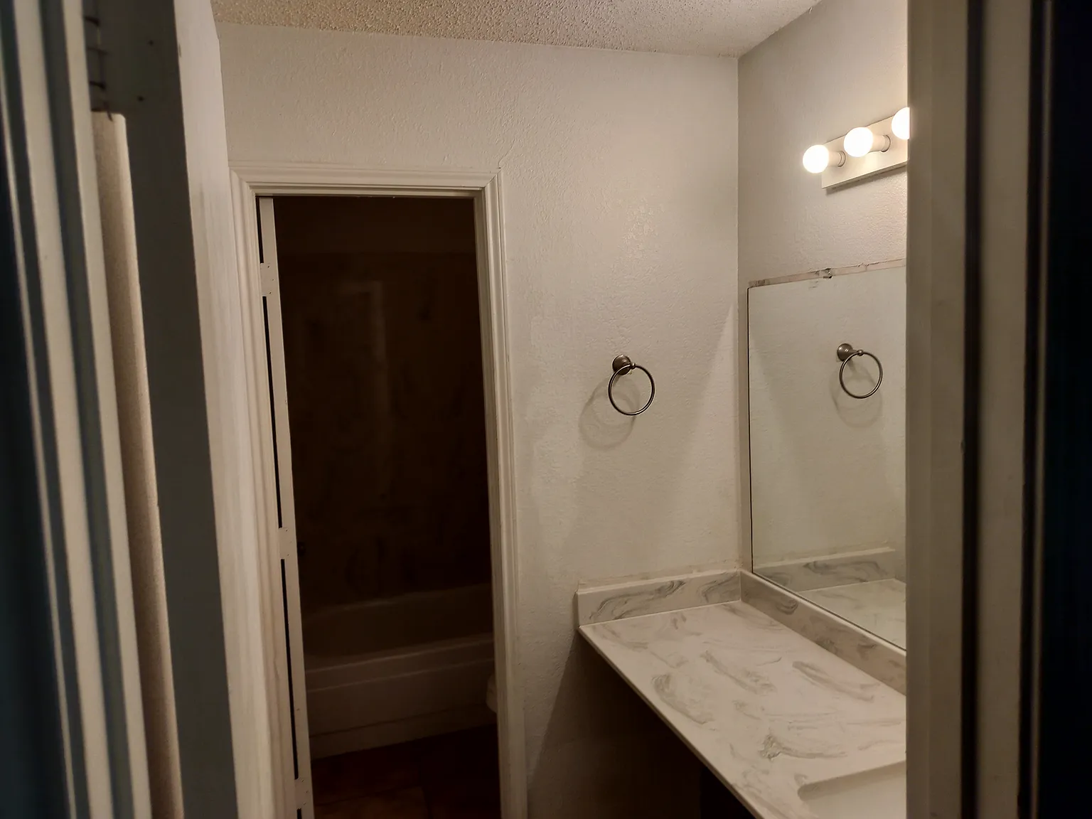 3 bed, 1440 sqft, $2,000 — Photo 4