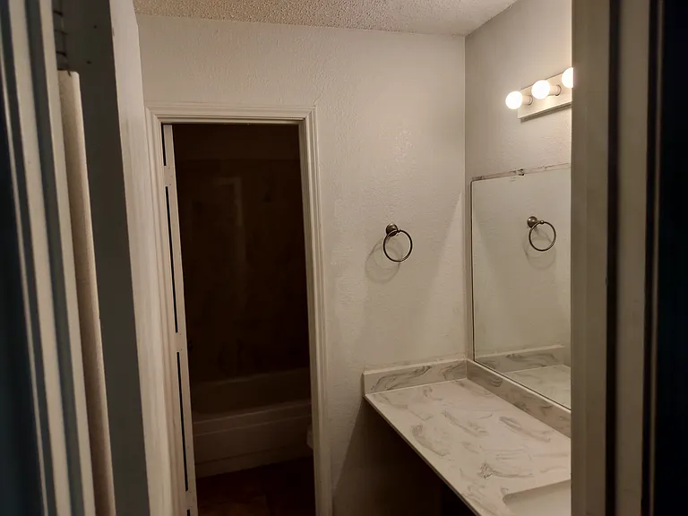 6300 Mark Ct — Photo 4