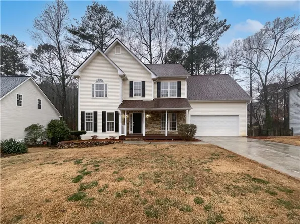 662 Springtor Dr, Lawrenceville, GA 30043