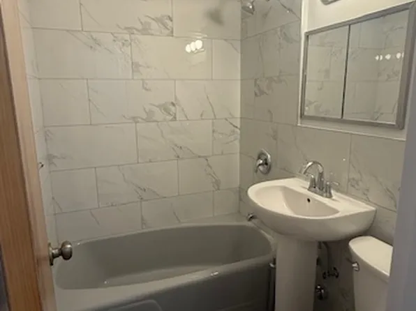 405 East 82nd Street image 9 of 9