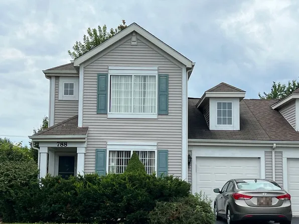 788 S Aldridge Ln, Round Lake, IL 60073