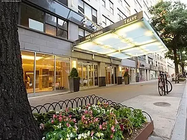 7 East 14th Street image 13 of 13