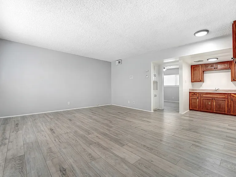 11843-11853 Eucalyptus Ave #C — Photo 7
