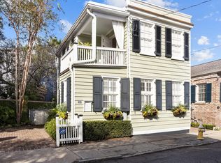 154 Tradd St, Charleston, SC 29401