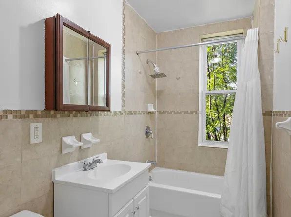 304 50th Street image 8 of 9