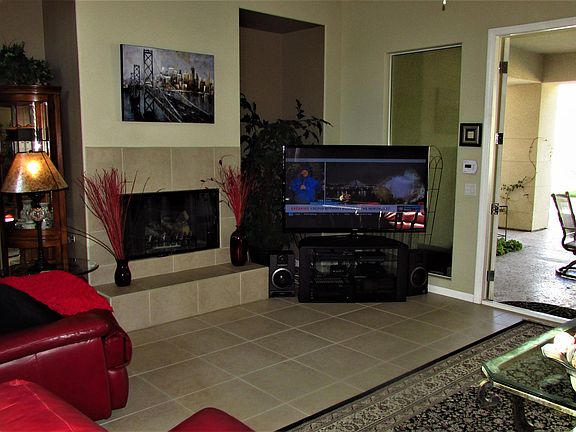 5th image of 34 Paris Way