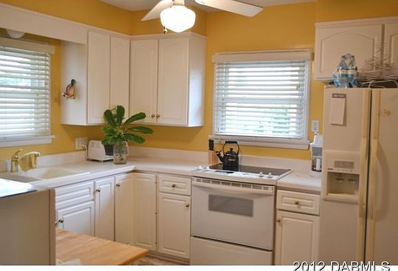 4th image of 434 Pelican Ave N