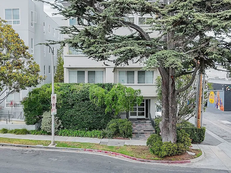 1182 Wellesley Ave #401 — Photo 46