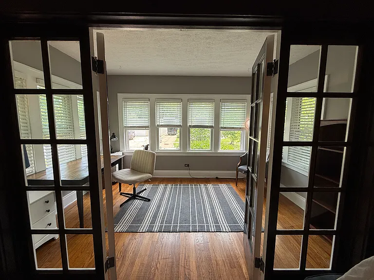 1124 Summit Ave — Photo 8