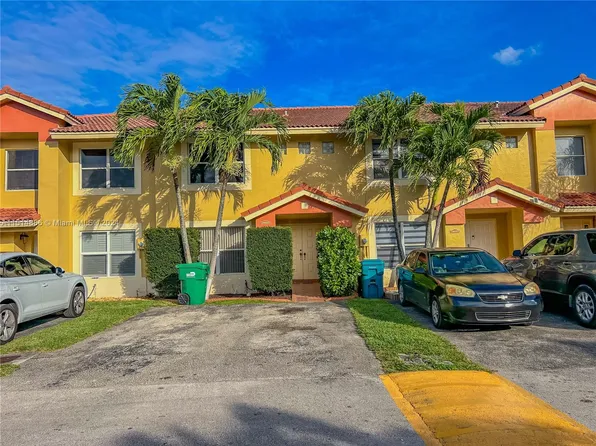 19033 NW 52nd Ct, Miami Gardens, FL 33055