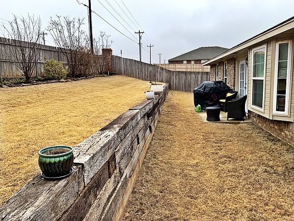 3rd image of 2812 Northern Hills Ln
