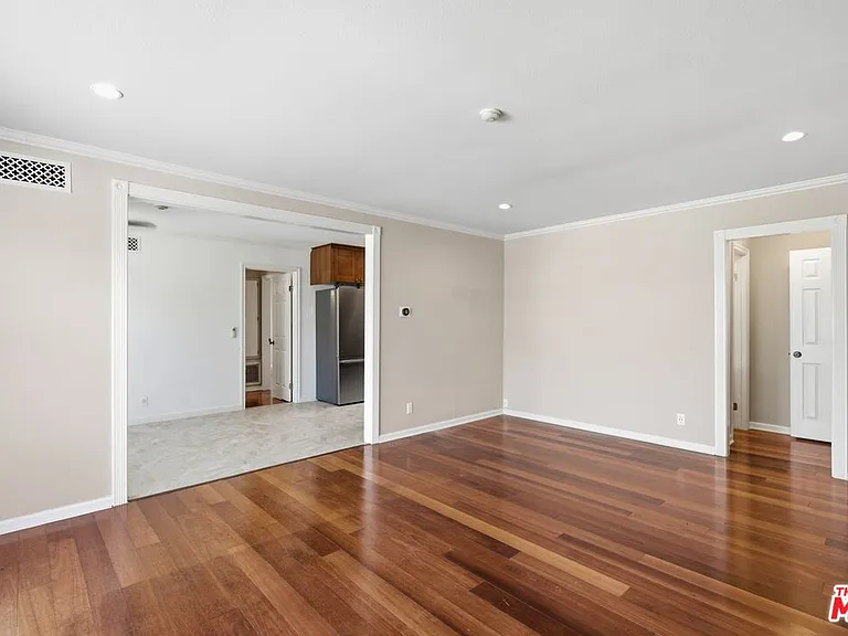 1807 Carnegie Ln #2 — Photo 3