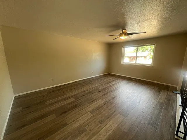 2077 S Atlantic St — Photo 3