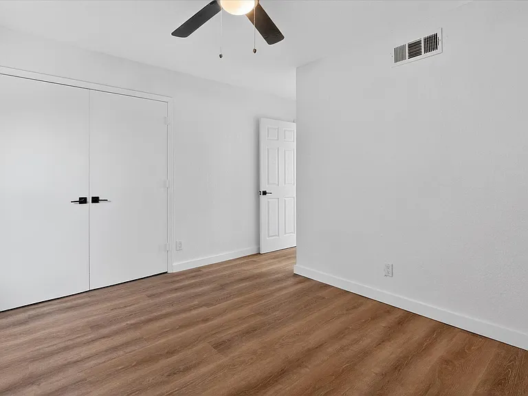 3041 W Sycamore Cir #3045 — Photo 18