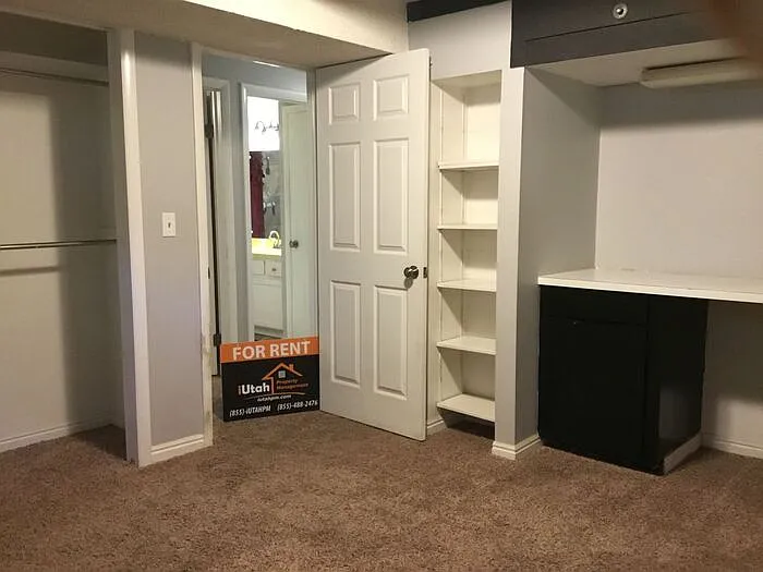 4270 S 1050 W — Photo 14