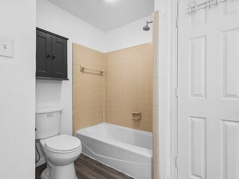 5351 Northridge Blvd — Photo 13