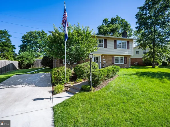 9617 Bonair Dr, Manassas, VA 20109