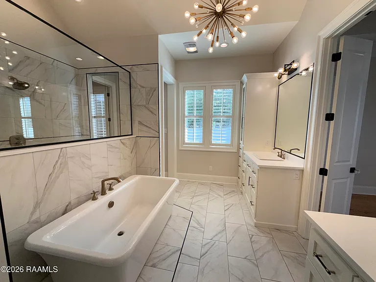 102 Orchard Park Ave — Photo 18