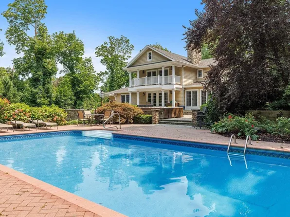 5 Pheasant Lane, Northport, NY 11768