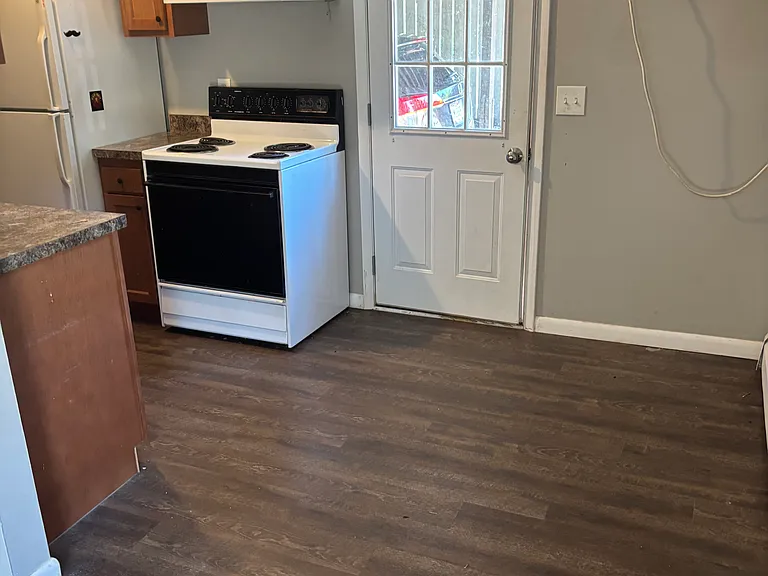 2445 Russell St #1 — Photo 6