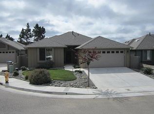 14 Shadowbrook Ct, Loleta, CA 95551