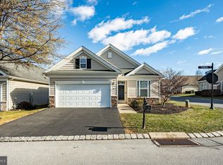 657 Thoreau Dr, Mount Joy, PA 17552