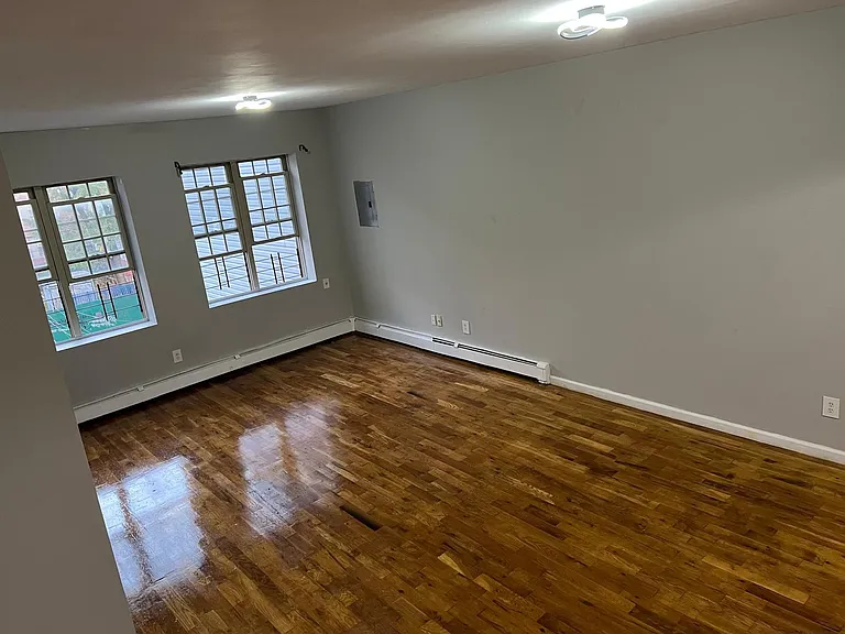 1506 Walton Ave #5B — Photo 6