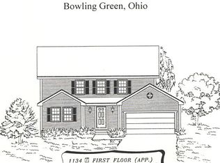 1516 Finch Dr, Bowling Green, OH 43402