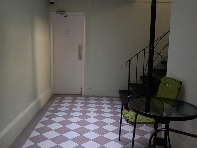 525 Cole St — Photo 5