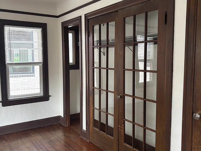 4541 Brooklyn Ave NE — Photo 3