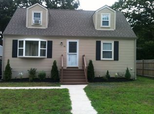 20 Thor Pl, Warwick, RI 02888