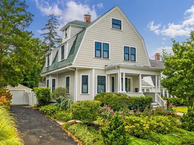 51 Wren St, West Roxbury, MA, 02132