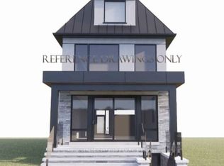 1019 Ogden Ave, Mississauga, ON L5E2G4