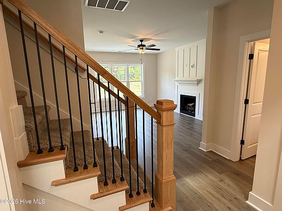 4th image of 201 Spring Meadows Drive