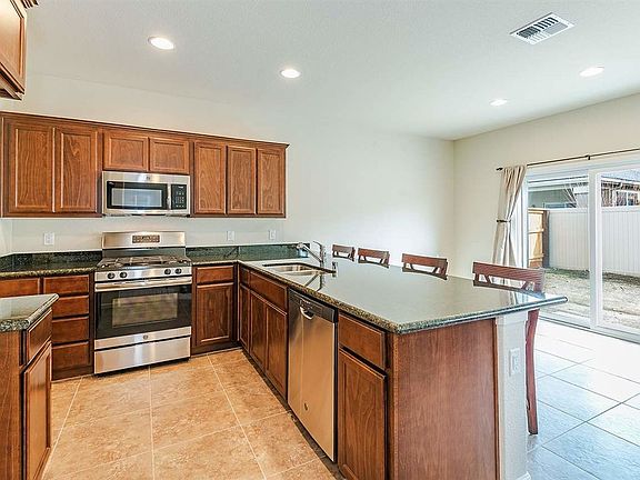 3rd image of 2369 Pintail Dr