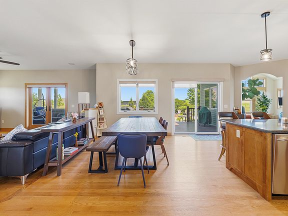 2nd image of N6350 Tradewinds Cir