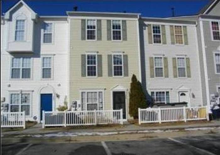 2nd image of 602 Leprechaun Ln