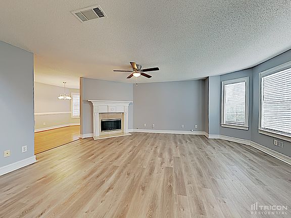 4th image of 45 Summer Leigh Dr